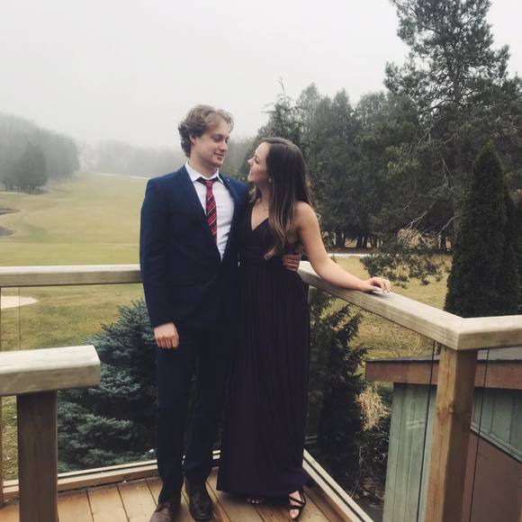 Meet your Posher, Laura - Picture 1 of 1